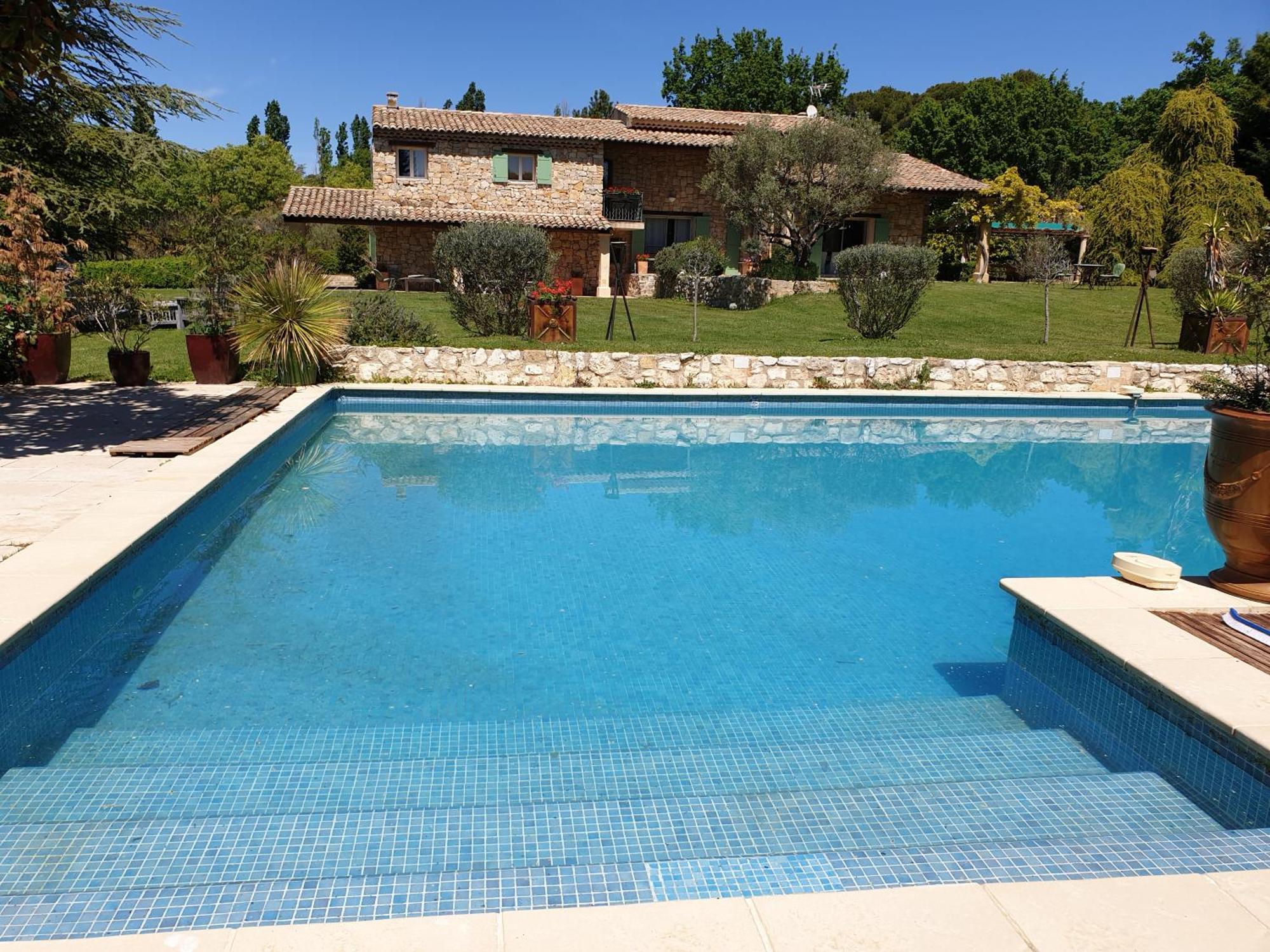 Mas Au Coeur De La Provence & *